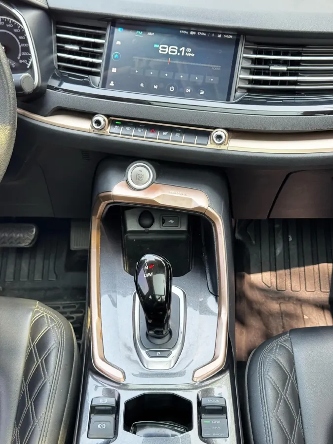 2021 Haval H6 1.5T 169HP L4 7DCT,autocango,china used car exporter,china ev exporter,chinese used car exporter,chinese used ev exporter