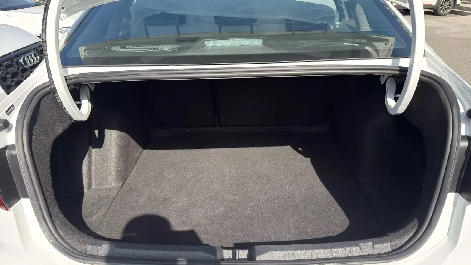 2023 Volkswagen Lavida 1.5L 113HP L4 6AT,autocango,china used car exporter,china ev exporter,chinese used car exporter,chinese used ev exporter