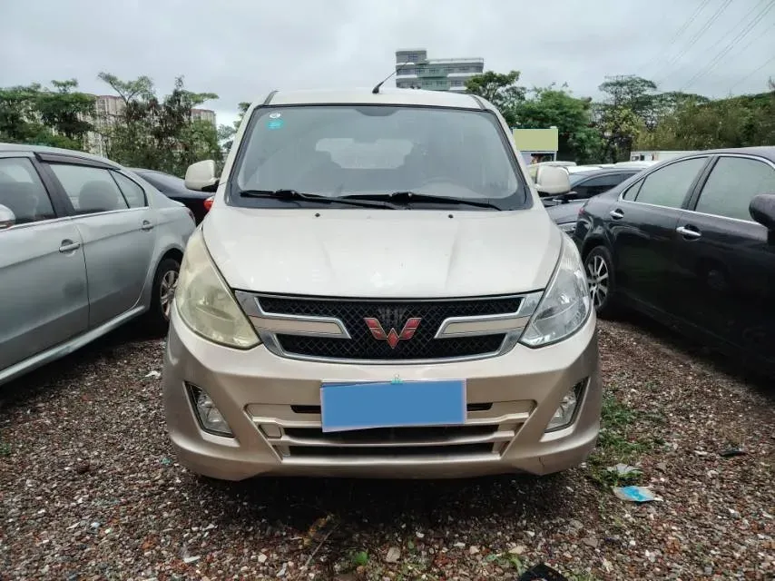 2016 WuLing RongGuang V 1.5L 112HP L4 5MT,autocango,china used car exporter,china ev exporter,chinese used car exporter,chinese used ev exporter