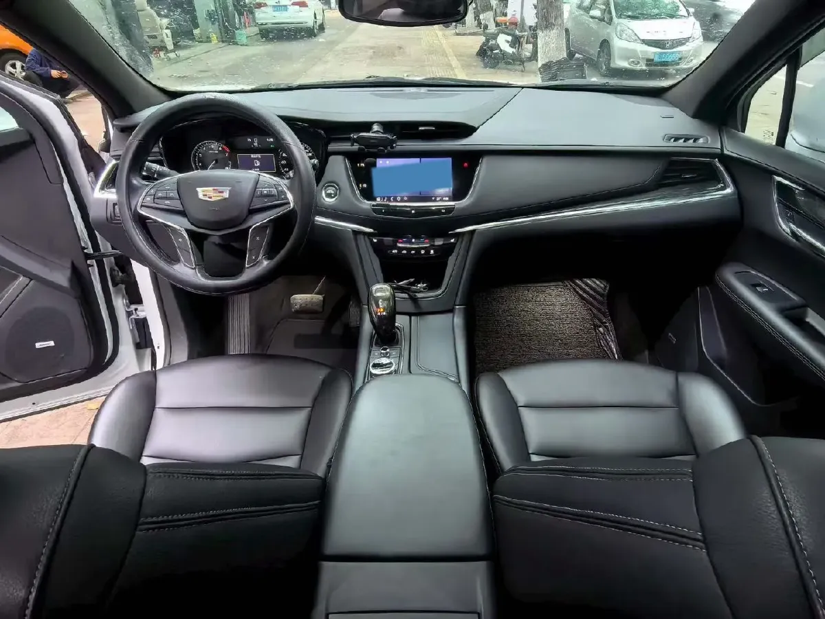 2021 Cadillac XT5 2.0T 237HP L4 9AT,autocango,china used car exporter,china ev exporter,chinese used car exporter,chinese used ev exporter