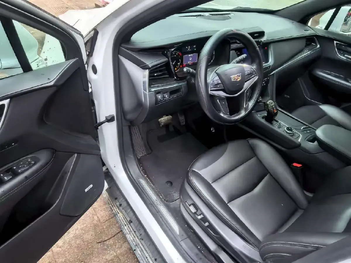 2021 Cadillac XT5 2.0T 237HP L4 9AT,autocango,china used car exporter,china ev exporter,chinese used car exporter,chinese used ev exporter