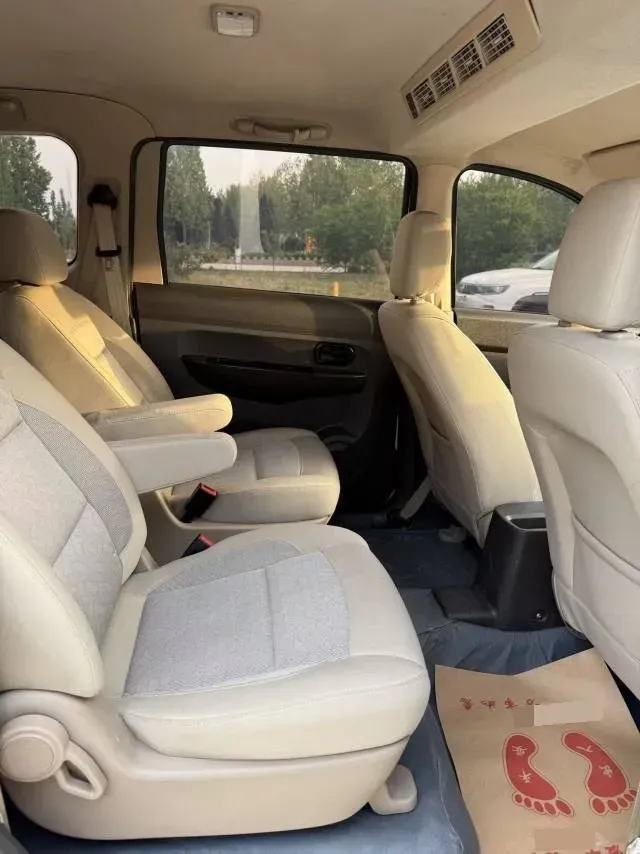 2016 WuLing HongGuang 1.5L 112HP L4 5MT,autocango,china used car exporter,china ev exporter,chinese used car exporter,chinese used ev exporter