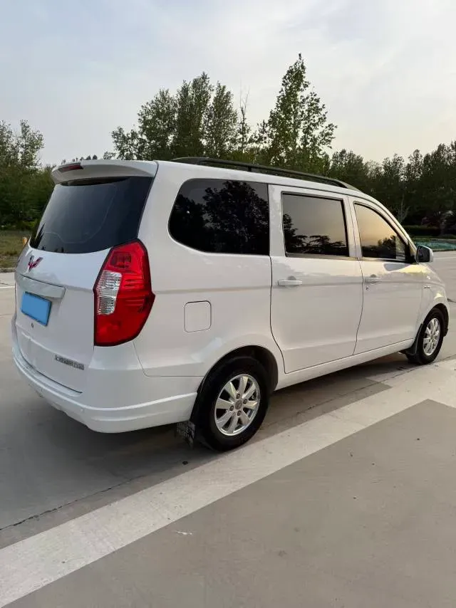 2016 WuLing HongGuang 1.5L 112HP L4 5MT,autocango,china used car exporter,china ev exporter,chinese used car exporter,chinese used ev exporter