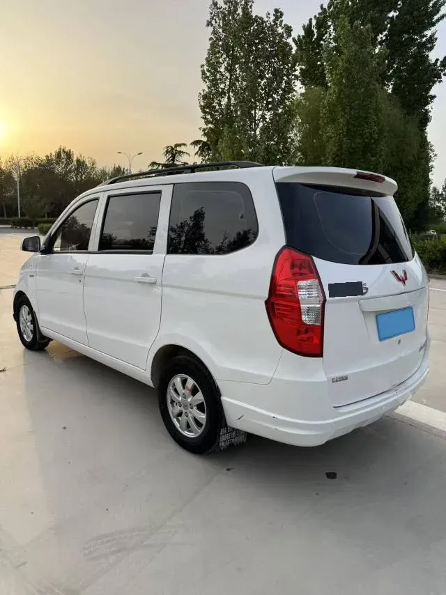 2016 WuLing HongGuang 1.5L 112HP L4 5MT,autocango,china used car exporter,china ev exporter,chinese used car exporter,chinese used ev exporter