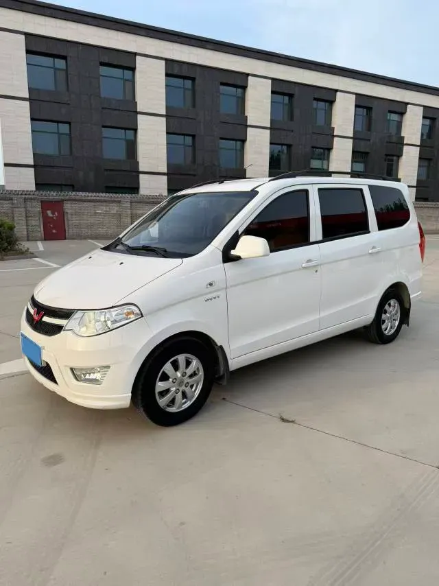 2016 WuLing HongGuang 1.5L 112HP L4 5MT,autocango,china used car exporter,china ev exporter,chinese used car exporter,chinese used ev exporter
