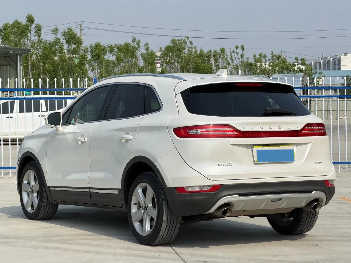 2018 Lincoln MKC 2.0T 203HP L4 6AT,autocango,china used car exporter,china ev exporter,chinese used car exporter,chinese used ev exporter