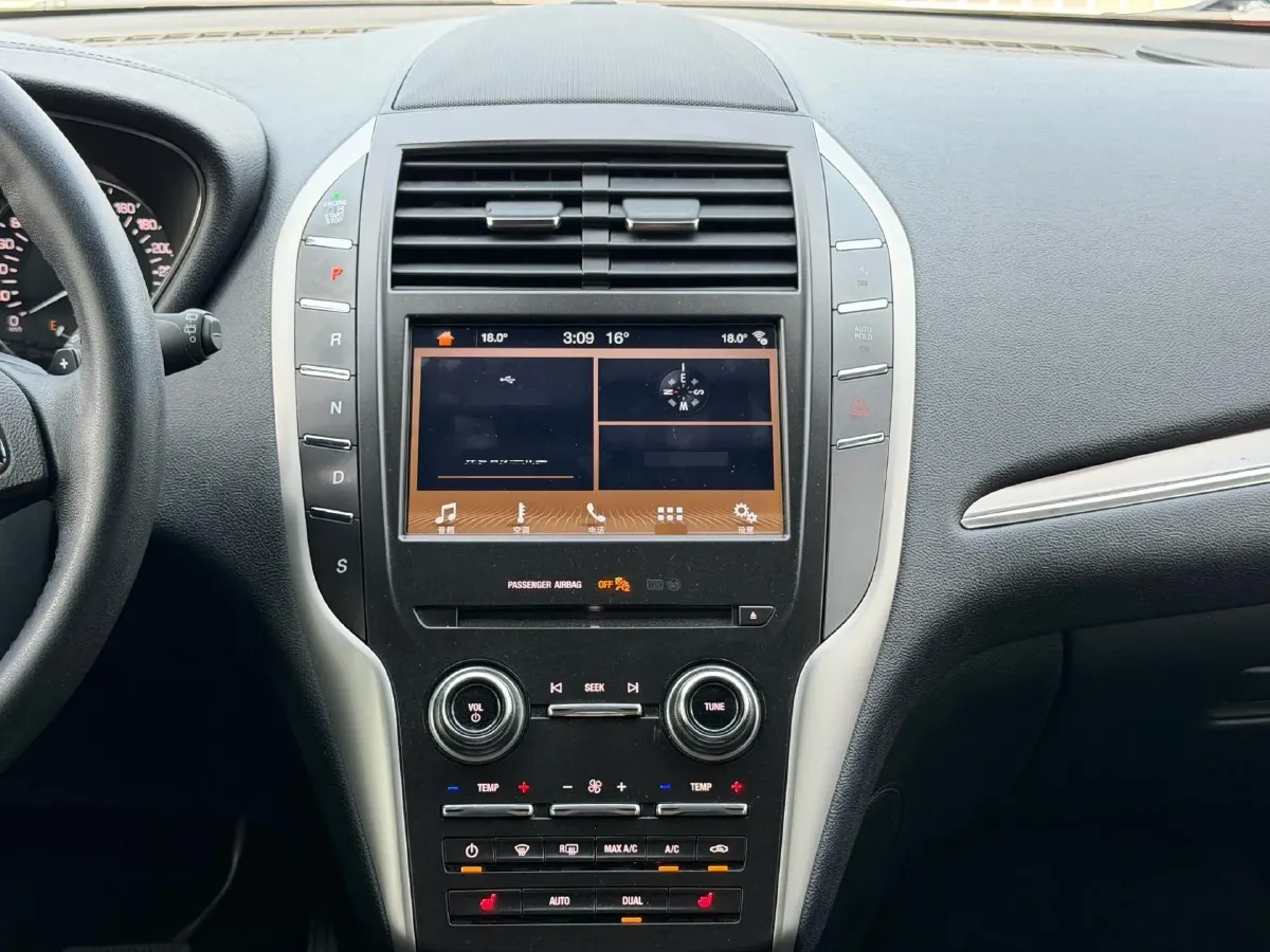 2018 Lincoln MKC 2.0T 203HP L4 6AT,autocango,china used car exporter,china ev exporter,chinese used car exporter,chinese used ev exporter