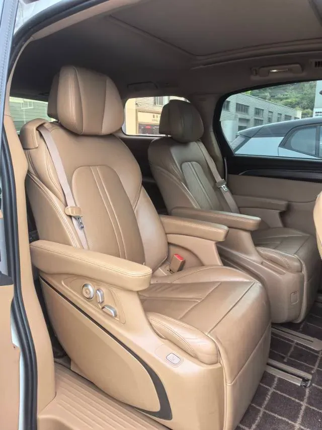 2021 Buick GL8 2.0T 237HP L4 9AT,autocango,china used car exporter,china ev exporter,chinese used car exporter,chinese used ev exporter