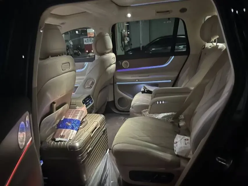 2024 AITO AITO M9 1.5T 152HP L4 REEV 42KWH,autocango,china used car exporter,china ev exporter,chinese used car exporter,chinese used ev exporter