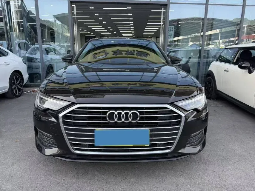 2020 Audi A6L 2.0T 190HP L4 7DCT,autocango,china used car exporter,china ev exporter,chinese used car exporter,chinese used ev exporter