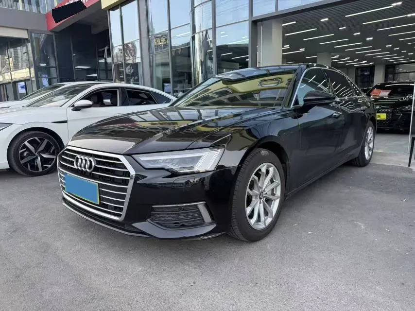 2020 Audi A6L 2.0T 190HP L4 7DCT,autocango,china used car exporter,china ev exporter,chinese used car exporter,chinese used ev exporter