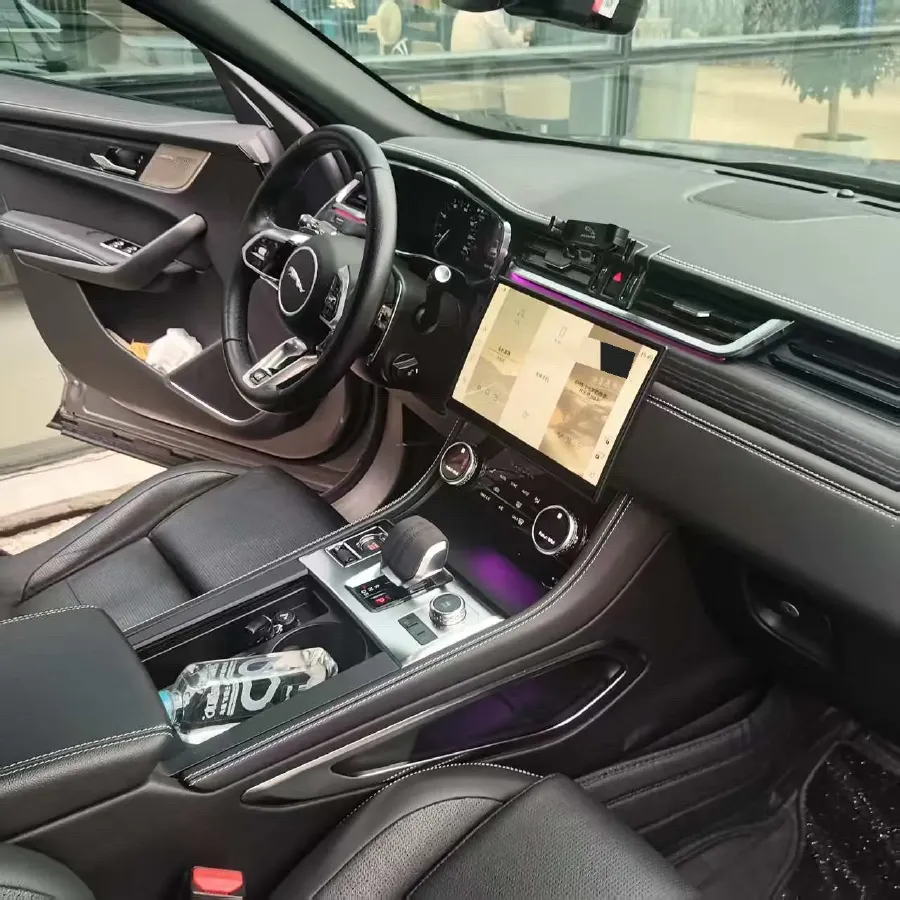 2023 Jaguar F-PACE 2.0T 250HP L4 8AT,autocango,china used car exporter,china ev exporter,chinese used car exporter,chinese used ev exporter