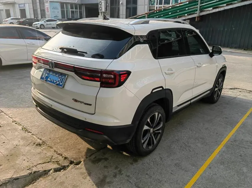 2019 ChangAn CS35 Plus 1.6L 128HP L4 5MT,autocango,china used car exporter,china ev exporter,chinese used car exporter,chinese used ev exporter