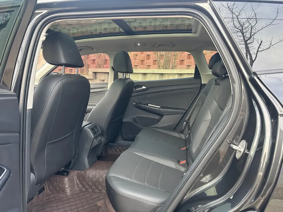 2021 Jetta VS7 1.4T 150HP L4 6AT,autocango,china used car exporter,china ev exporter,chinese used car exporter,chinese used ev exporter