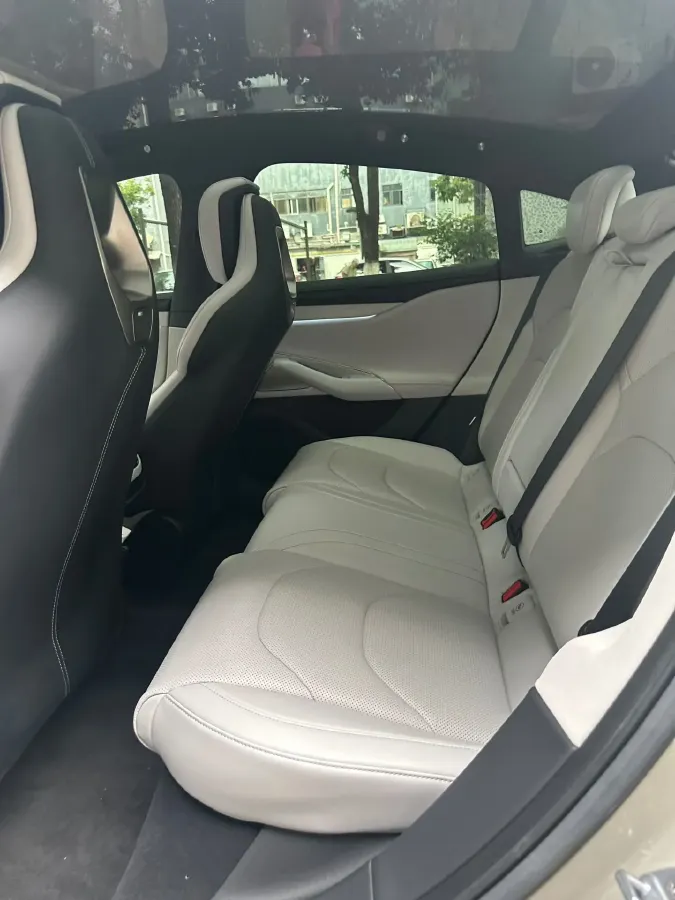 2024 MI SU7 BEV 73.6KWH,autocango,china used car exporter,china ev exporter,chinese used car exporter,chinese used ev exporter