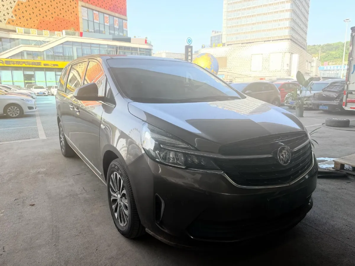2022 Buick GL8 2.0T 237HP L4 9AT,autocango,china used car exporter,china ev exporter,chinese used car exporter,chinese used ev exporter