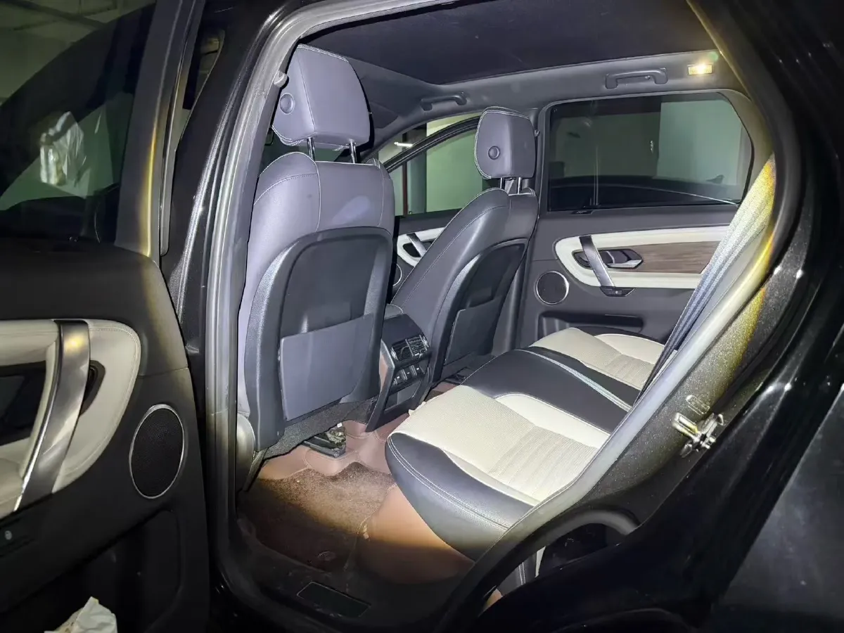 2020 Land Rover Discovery Sport 2.0T 249HP L4 9AT,autocango,china used car exporter,china ev exporter,chinese used car exporter,chinese used ev exporter