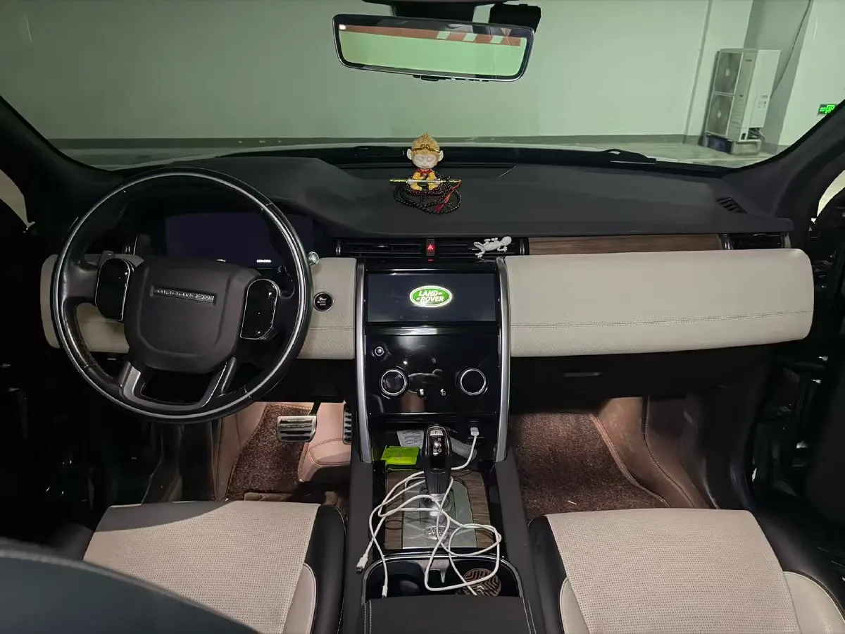 2020 Land Rover Discovery Sport 2.0T 249HP L4 9AT,autocango,china used car exporter,china ev exporter,chinese used car exporter,chinese used ev exporter