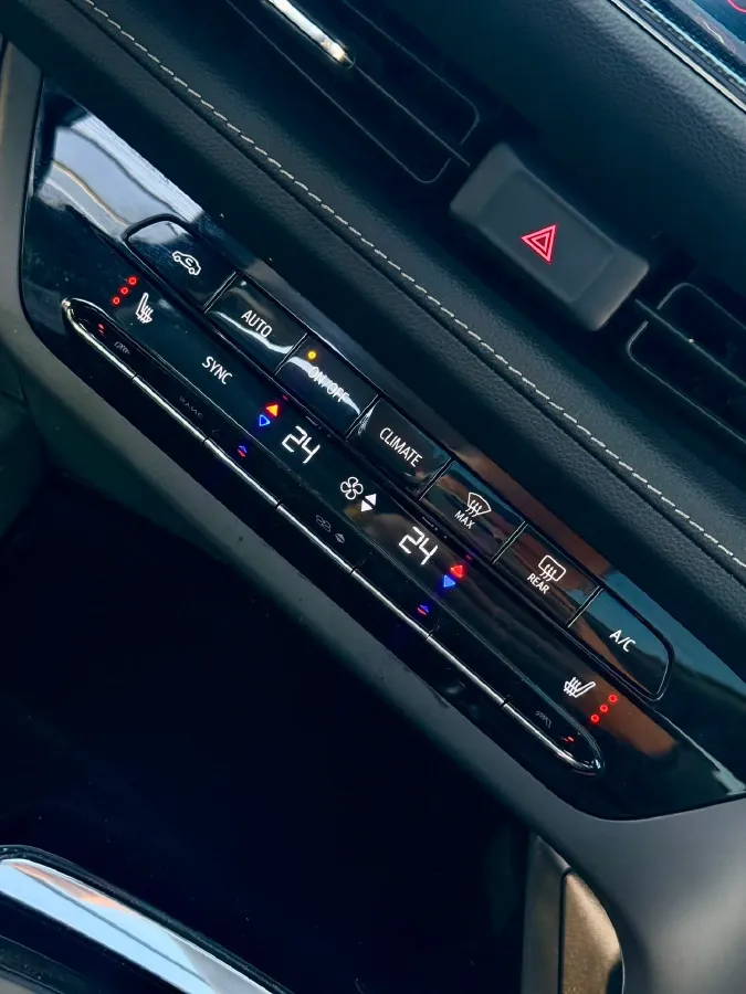 2022 Buick EnvisionS 1.5T 211HP L4 9AT,autocango,china used car exporter,china ev exporter,chinese used car exporter,chinese used ev exporter