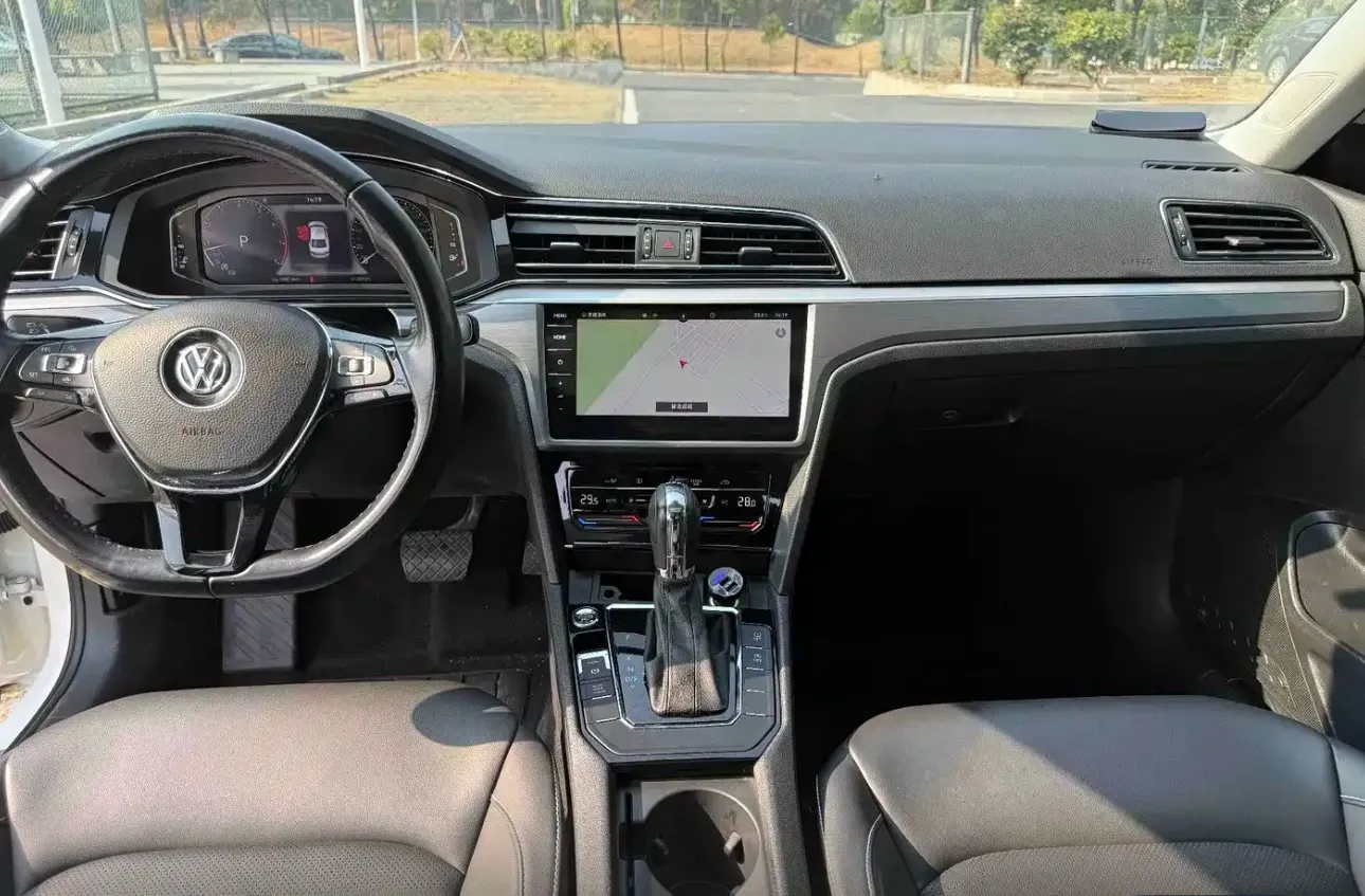 2021 Volkswagen Lamando 1.4T 150HP L4 7DCT,autocango,china used car exporter,china ev exporter,chinese used car exporter,chinese used ev exporter