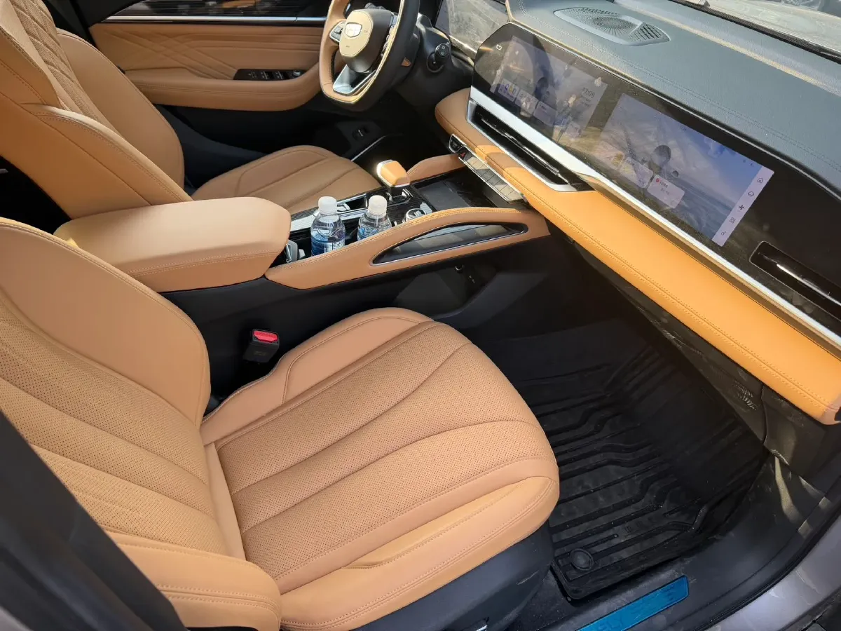 2024 Geely Monjaro 1.5T 163HP L4 3DHT Hybrid,autocango,china used car exporter,china ev exporter,chinese used car exporter,chinese used ev exporter