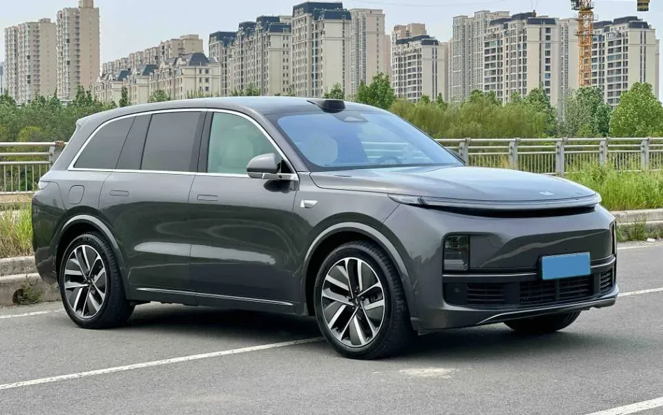 2024 Ford Bronco 2.3T 275HP L4 10AT,autocango,china used car exporter,china ev exporter,chinese used car exporter,chinese used ev exporter