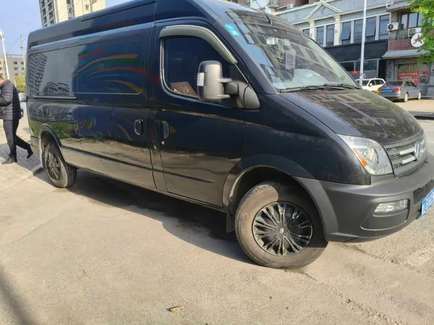2020 MAXUS XinTu V80 2.5T 136HP L4 6MT,autocango,china used car exporter,china ev exporter,chinese used car exporter,chinese used ev exporter