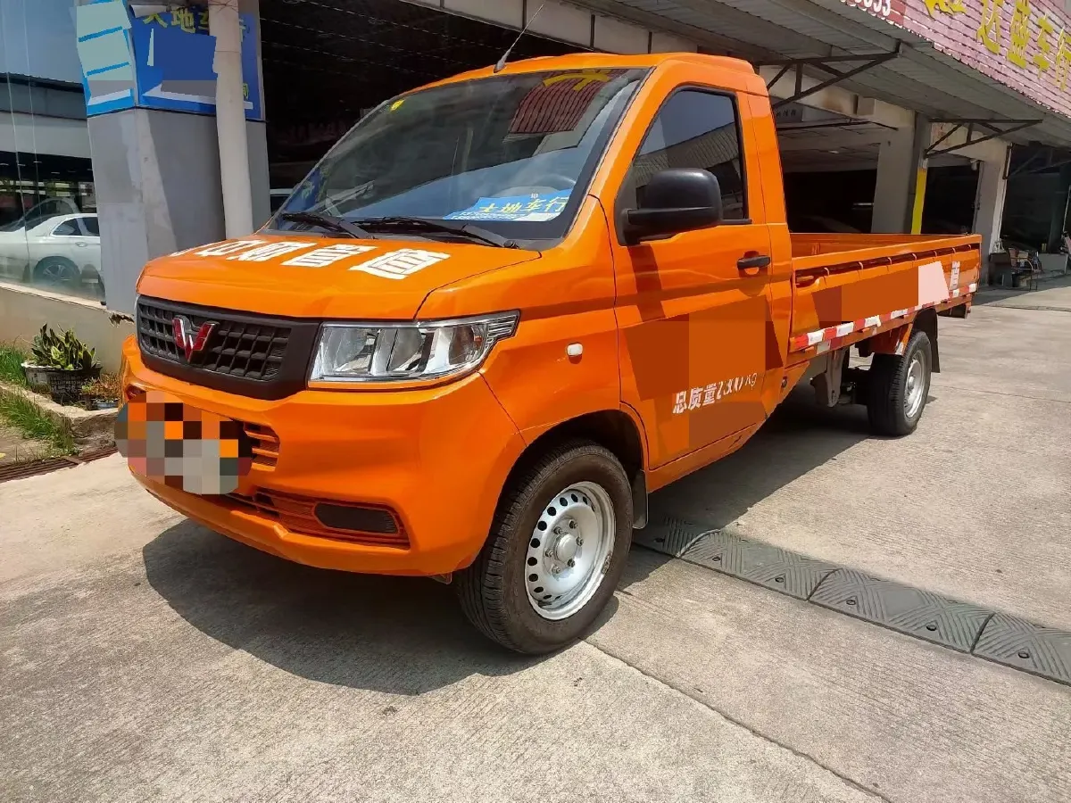 2023 WuLing RongGuang New Truck 1.5L 102HP L4 5MT,autocango,china used car exporter,china ev exporter,chinese used car exporter,chinese used ev exporter