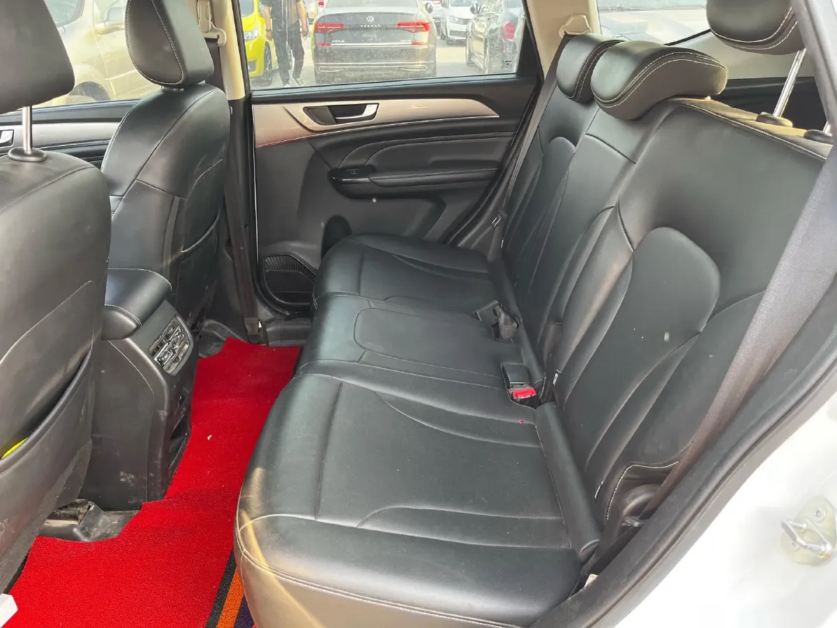 2021 Haval M6 1.5T 150HP L4 7DCT,autocango,china used car exporter,china ev exporter,chinese used car exporter,chinese used ev exporter