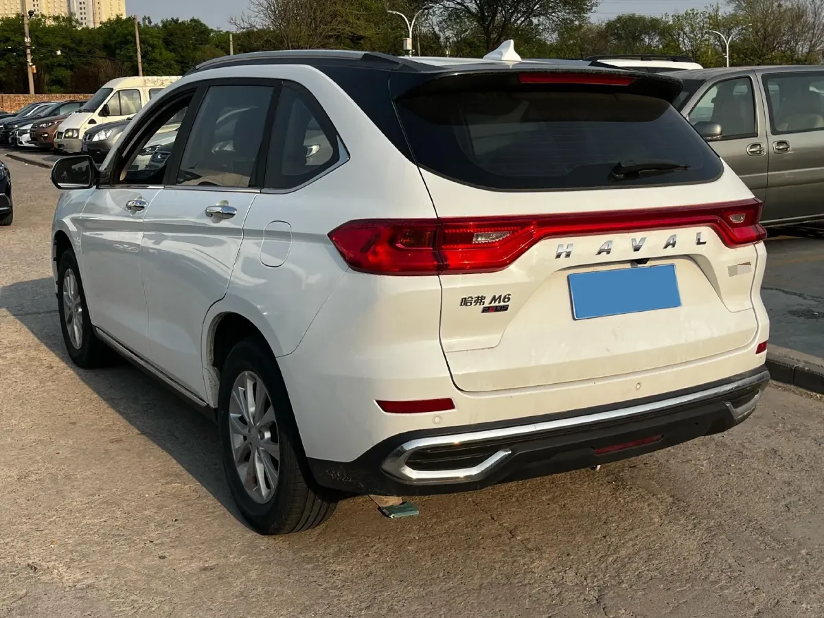 2021 Haval M6 1.5T 150HP L4 7DCT,autocango,china used car exporter,china ev exporter,chinese used car exporter,chinese used ev exporter