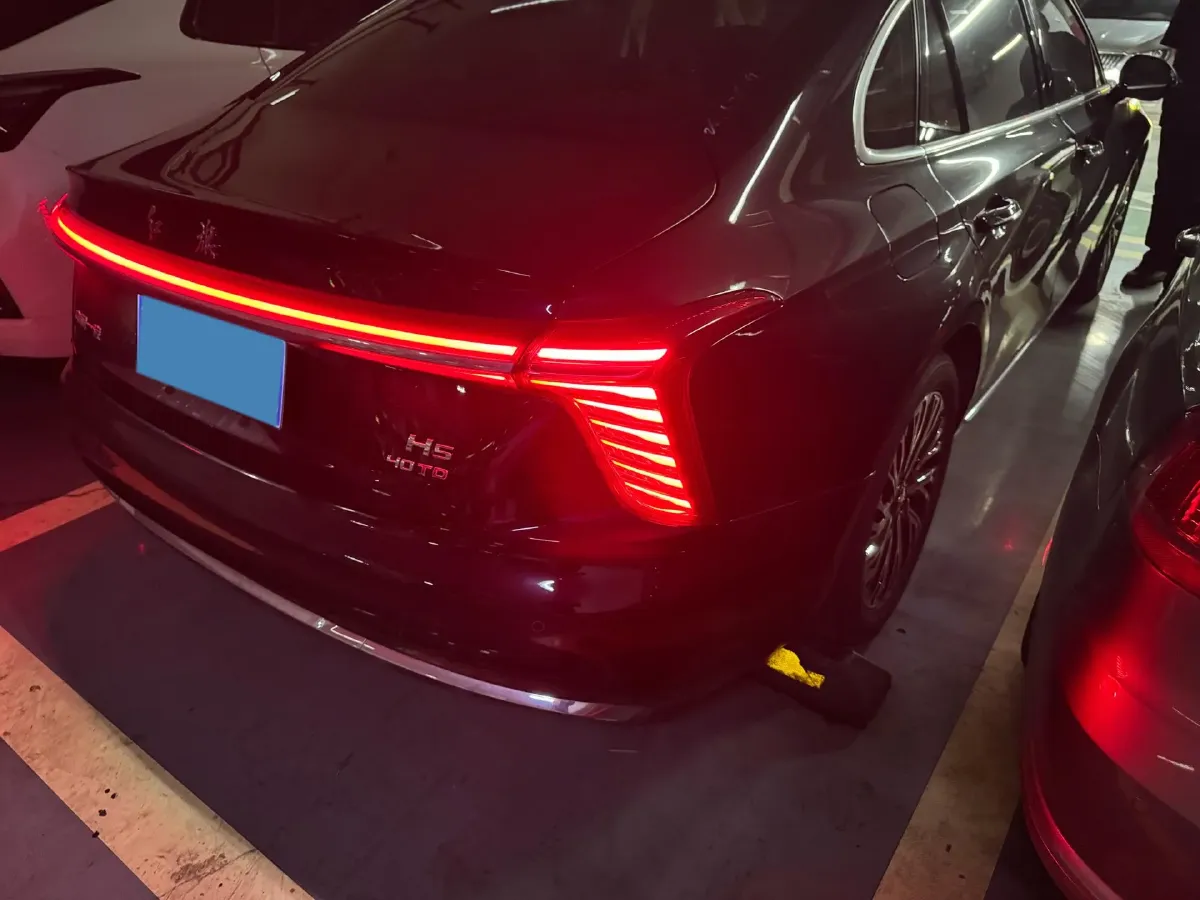 2022 HongQi H5 1.8T 197HP L4 6AT,autocango,china used car exporter,china ev exporter,chinese used car exporter,chinese used ev exporter