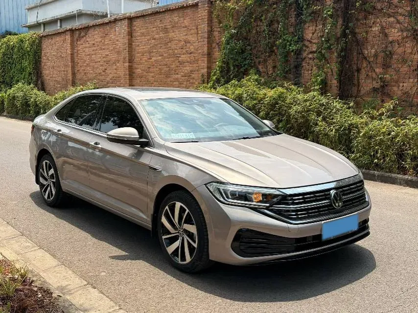 2023 Volkswagen Sagitar 1.5T 160HP L4 7DCT,autocango,china used car exporter,china ev exporter,chinese used car exporter,chinese used ev exporter