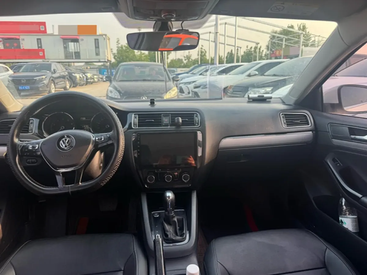 2017 Volkswagen Sagitar 1.6L 110HP L4 6AT,autocango,china used car exporter,china ev exporter,chinese used car exporter,chinese used ev exporter