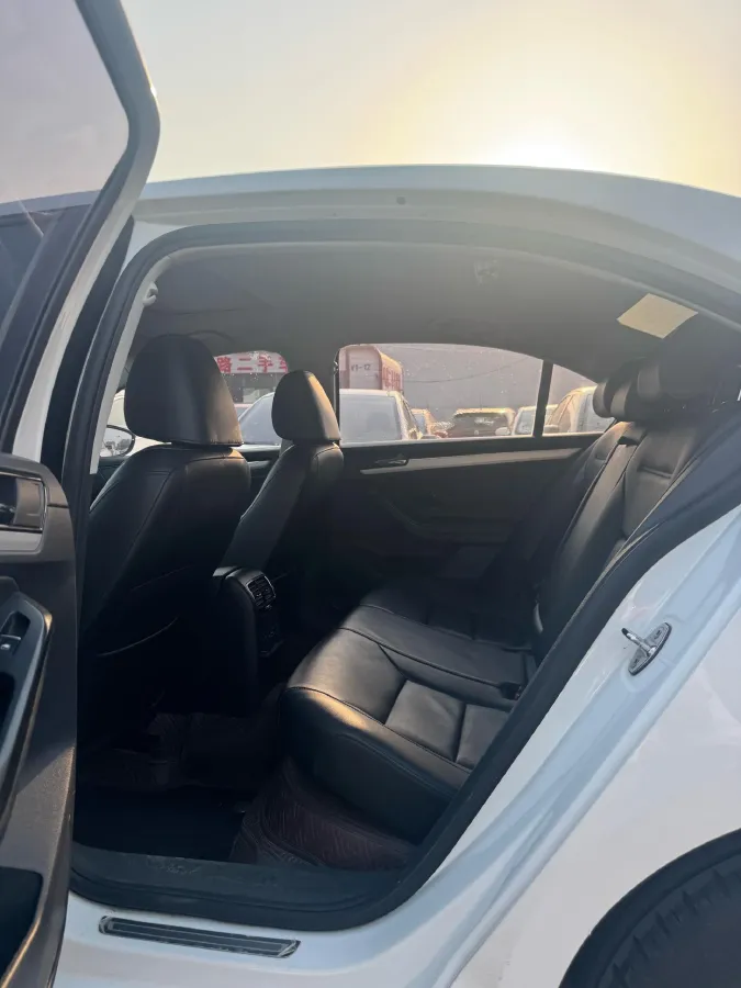 2017 Volkswagen Sagitar 1.6L 110HP L4 6AT,autocango,china used car exporter,china ev exporter,chinese used car exporter,chinese used ev exporter