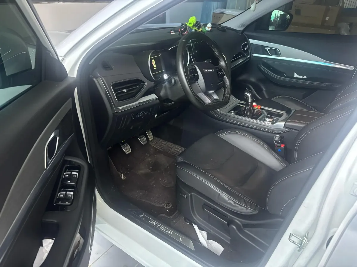 2020 Jetour X70 1.5T 156HP L4 6DCT,autocango,china used car exporter,china ev exporter,chinese used car exporter,chinese used ev exporter