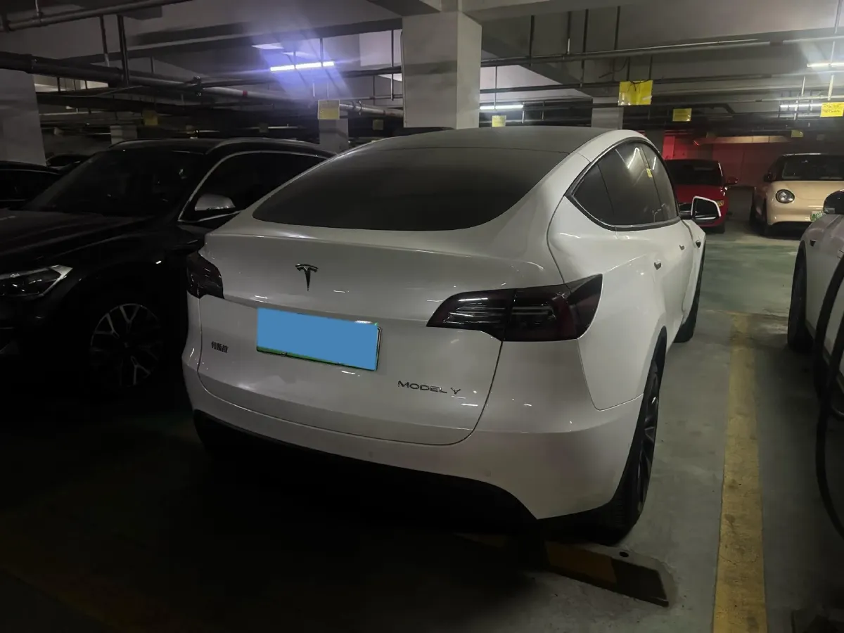 2022 Tesla Model Y BEV 60KWH,autocango,china used car exporter,china ev exporter,chinese used car exporter,chinese used ev exporter
