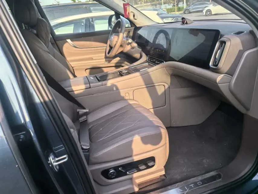 2024 AITO AITO M9 1.5T 152HP L4 REEV 42KWH,autocango,china used car exporter,china ev exporter,chinese used car exporter,chinese used ev exporter