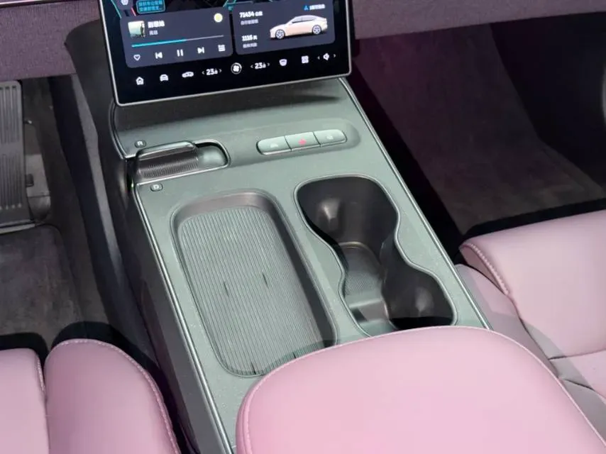 2022 JunTian HeiWuShi Youth 2.0T 203HP L4 6AT,autocango,china used car exporter,china ev exporter,chinese used car exporter,chinese used ev exporter