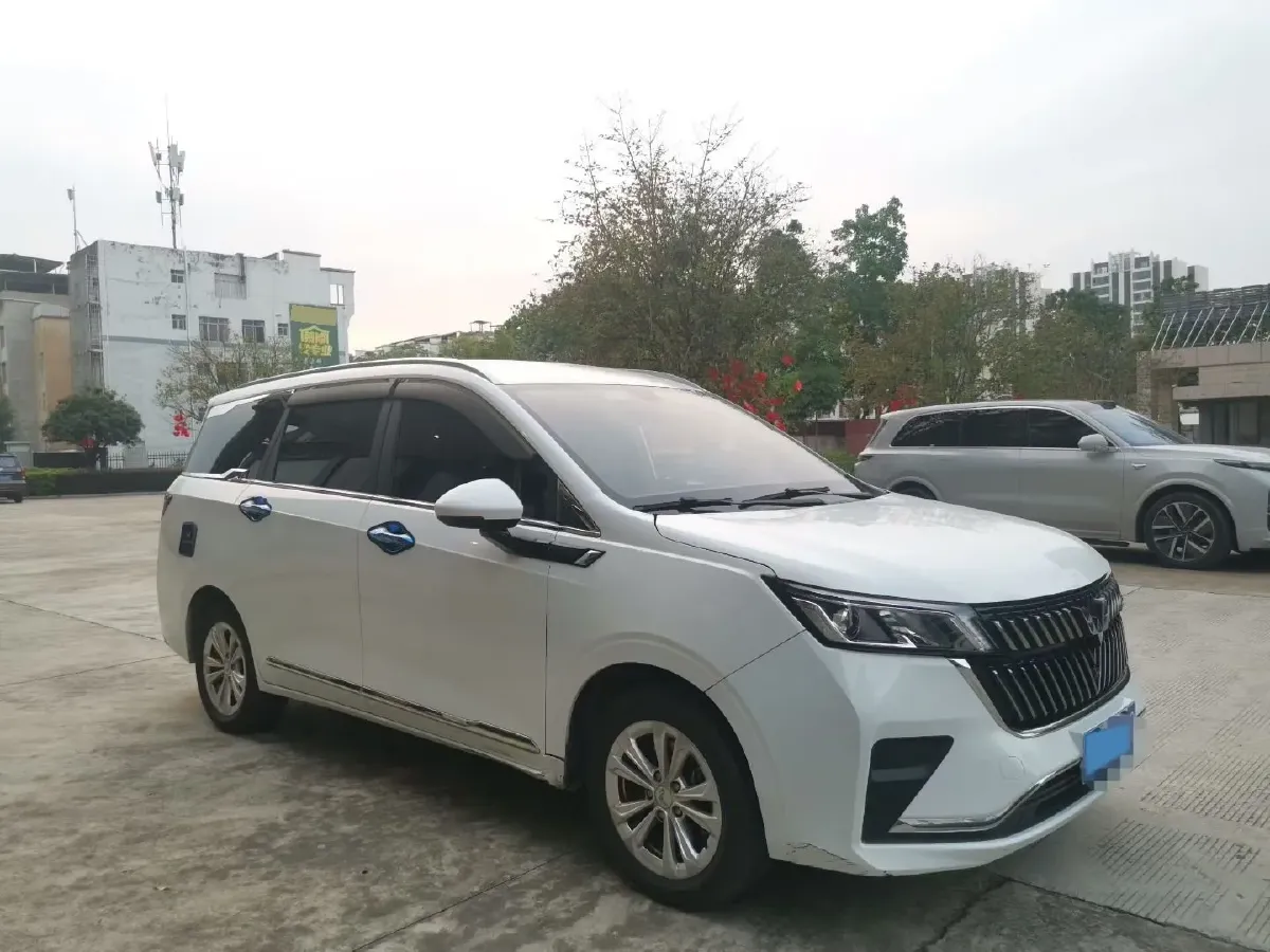 2022 WuLing KaiJie 1.5T 147HP L4 6MT,autocango,china used car exporter,china ev exporter,chinese used car exporter,chinese used ev exporter