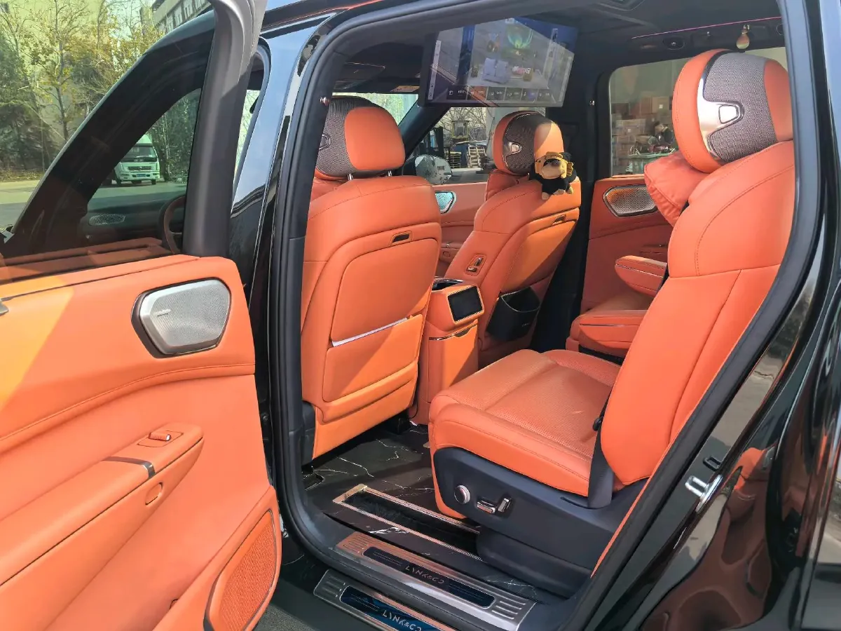 2025 LYNK&CO 900 2.0T 254HP L4 3DHT PHEV,autocango,china used car exporter,china ev exporter,chinese used car exporter,chinese used ev exporter