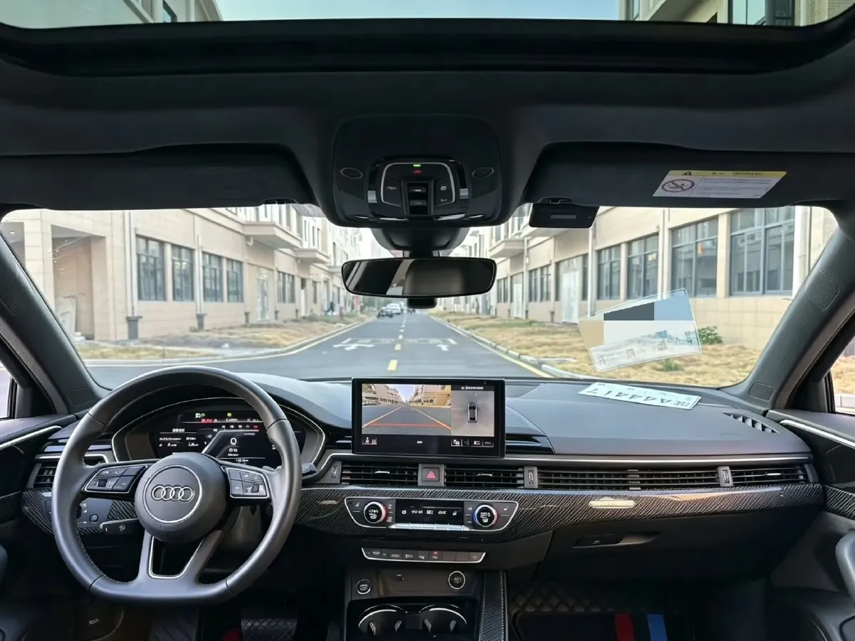 2022 Audi A4L 2.0T 252HP L4 7DCT,autocango,china used car exporter,china ev exporter,chinese used car exporter,chinese used ev exporter