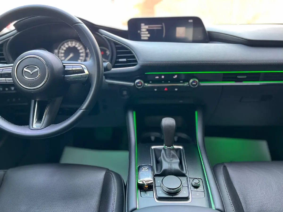 2021 Mazda 3 Axela 2.0L 158HP L4 6AT,autocango,china used car exporter,china ev exporter,chinese used car exporter,chinese used ev exporter