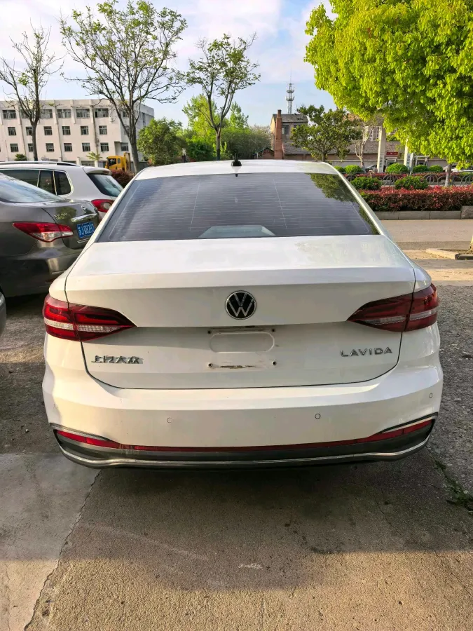 2023 Volkswagen Lavida 1.5L 110HP L4 6AT,autocango,china used car exporter,china ev exporter,chinese used car exporter,chinese used ev exporter