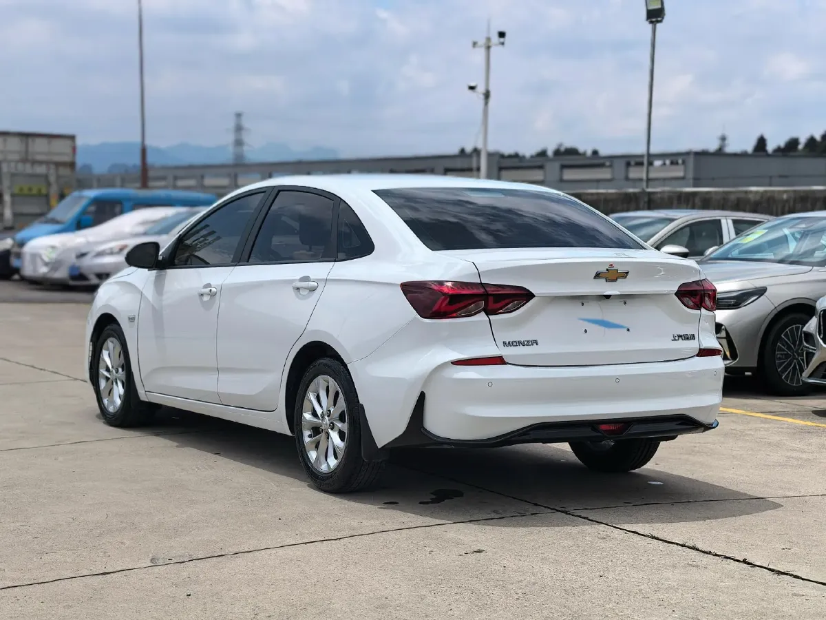 2023 Chevrolet Monza 1.5L 113HP L4 6DCT,autocango,china used car exporter,china ev exporter,chinese used car exporter,chinese used ev exporter