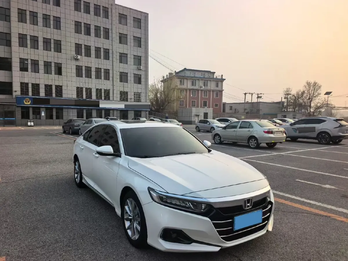 2022 Honda Accord 1.5T 194HP L4 CVT,autocango,china used car exporter,china ev exporter,chinese used car exporter,chinese used ev exporter