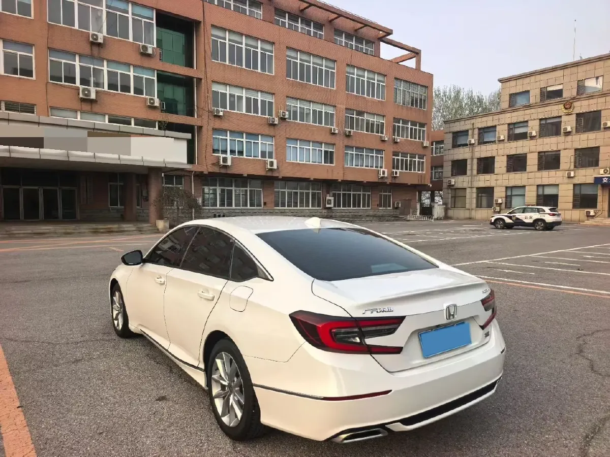 2022 Honda Accord 1.5T 194HP L4 CVT,autocango,china used car exporter,china ev exporter,chinese used car exporter,chinese used ev exporter