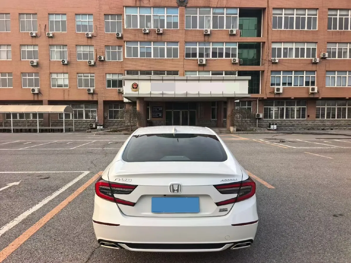 2022 Honda Accord 1.5T 194HP L4 CVT,autocango,china used car exporter,china ev exporter,chinese used car exporter,chinese used ev exporter