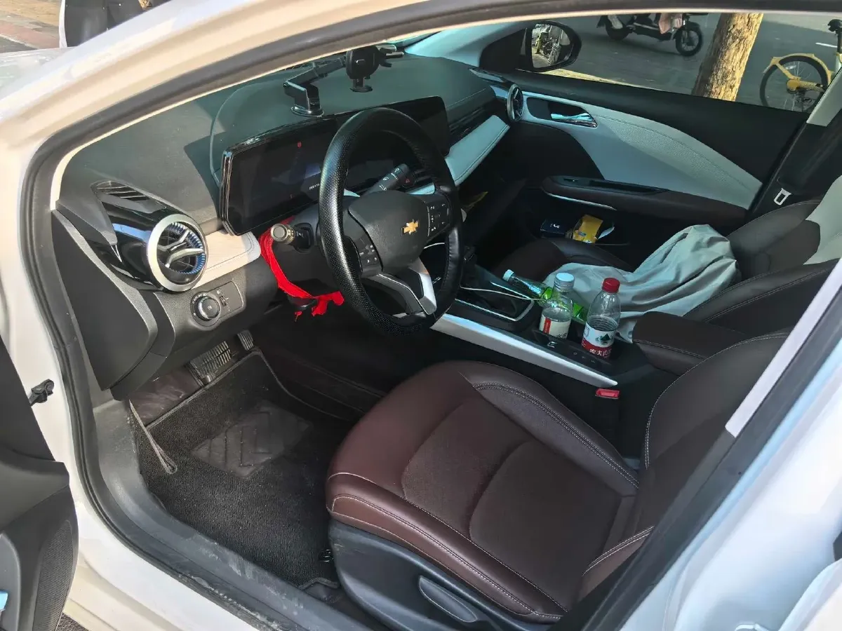 2023 Chevrolet Monza 1.5L 113HP L4 6DCT,autocango,china used car exporter,china ev exporter,chinese used car exporter,chinese used ev exporter