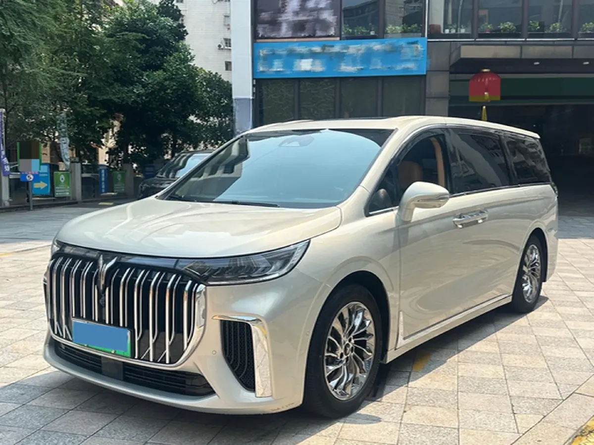 2022 Voyah Dream 1.5T 136HP L4 PHEV 25.57KWH,autocango,china used car exporter,china ev exporter,chinese used car exporter,chinese used ev exporter