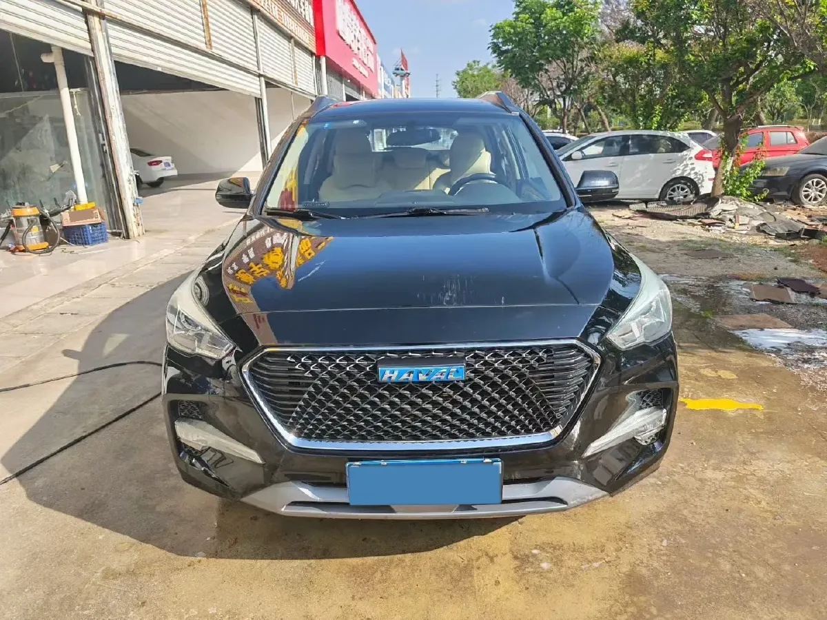 2018 Haval M6 1.5T 150HP L4 7DCT,autocango,china used car exporter,china ev exporter,chinese used car exporter,chinese used ev exporter